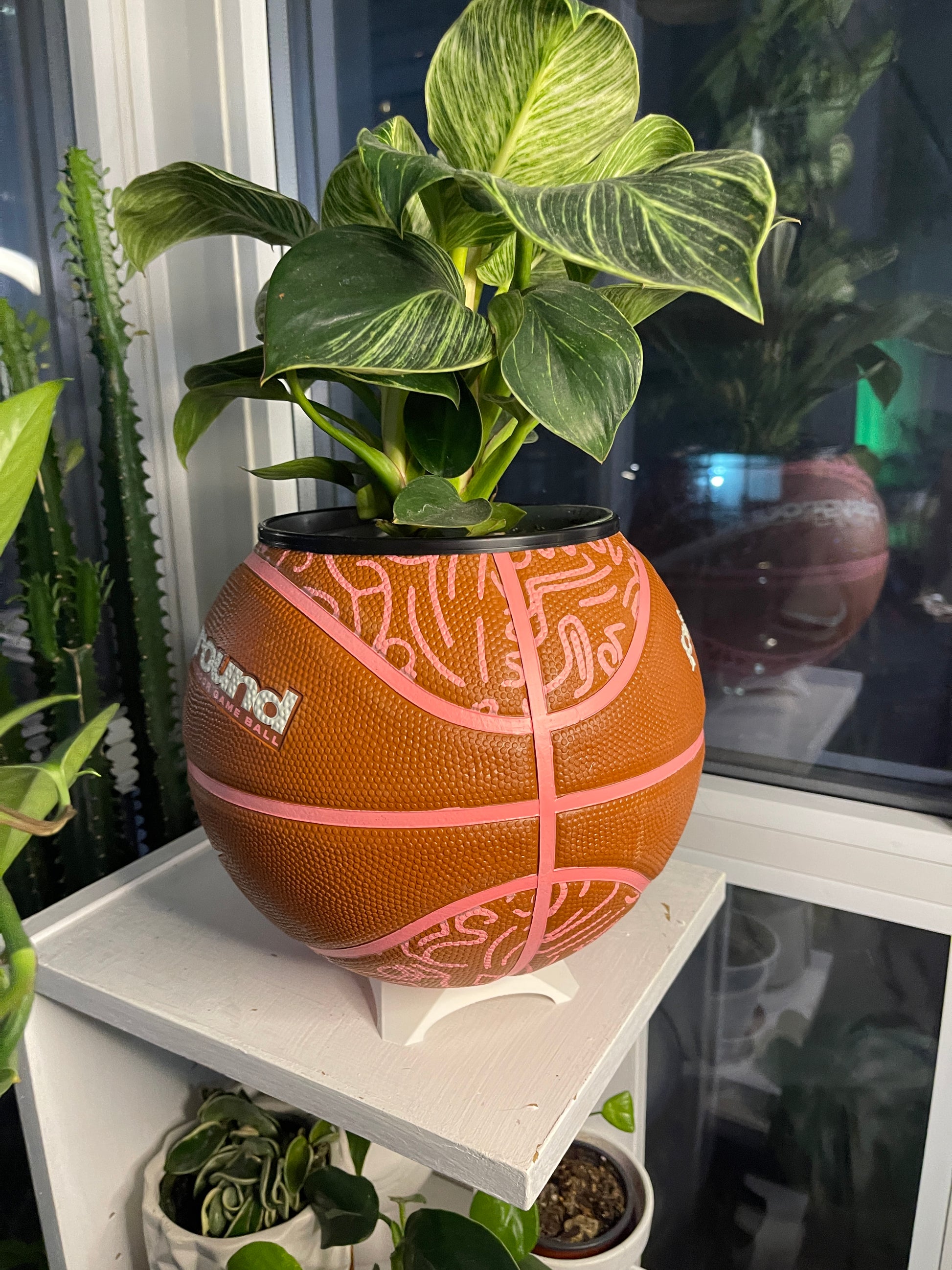 Nike Large Basketball Planter (Pink & Brown)
