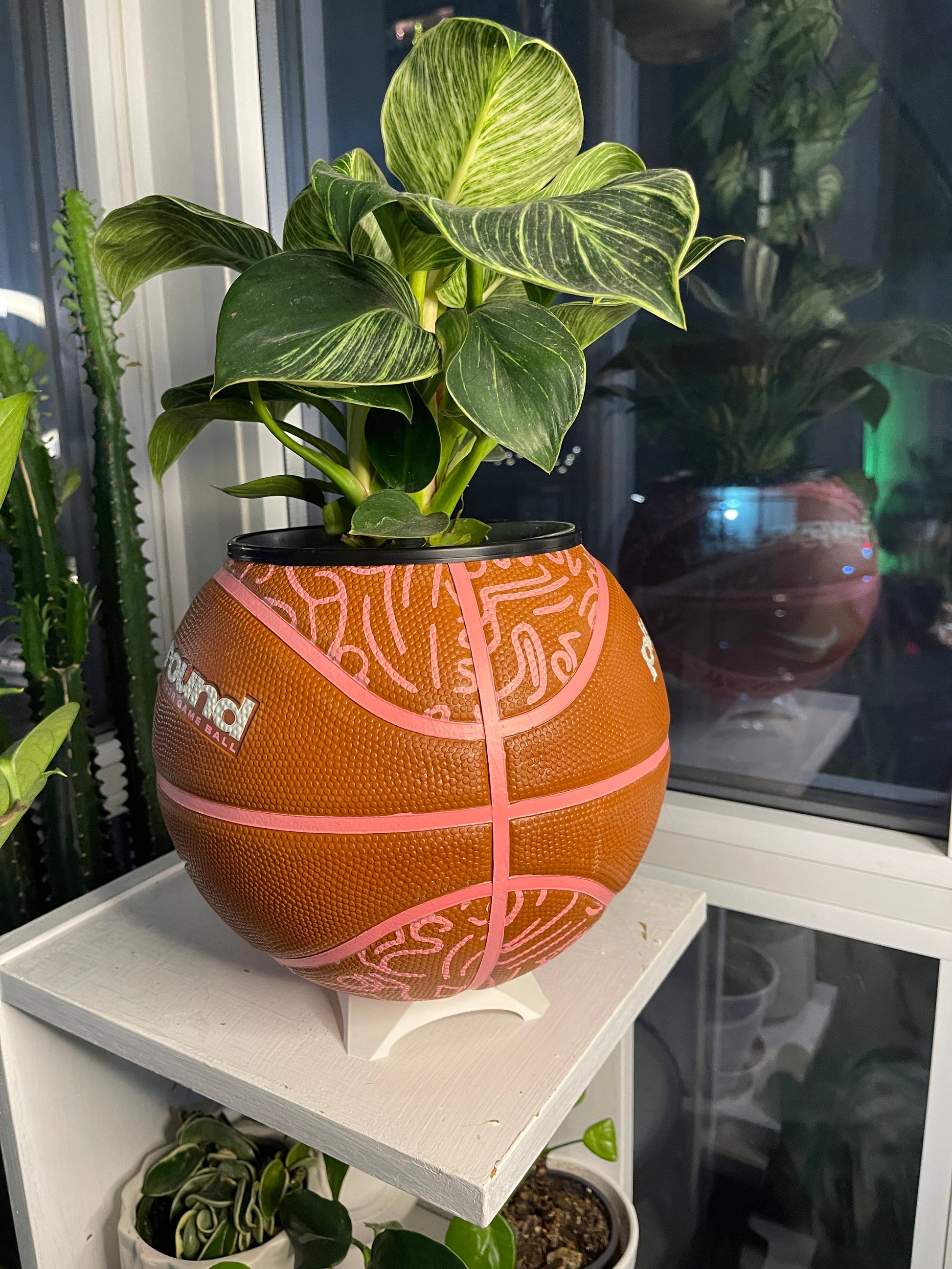 Nike Large Basketball Planter (Pink & Brown)