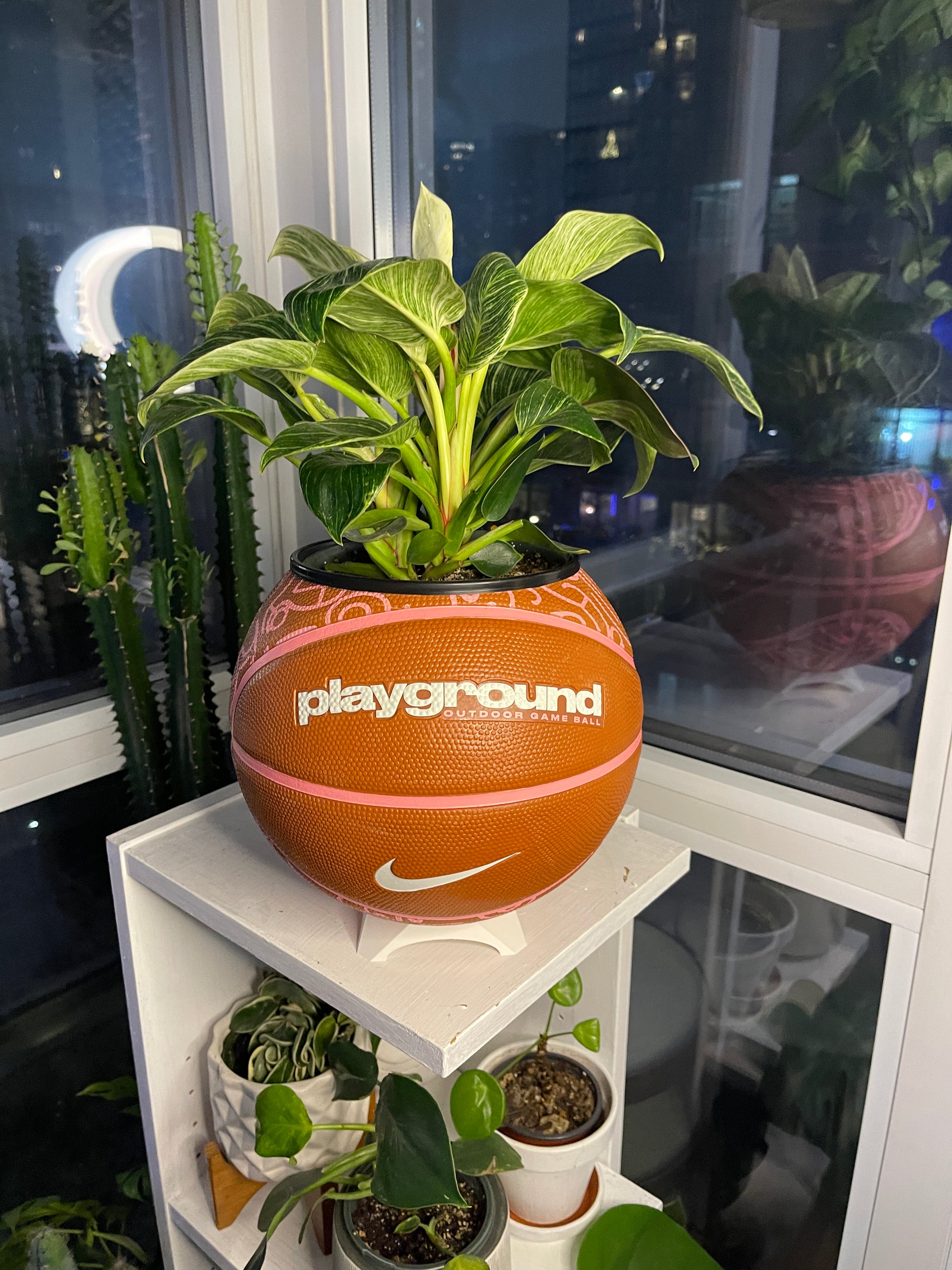 Nike Large Basketball Planter (Pink & Brown)