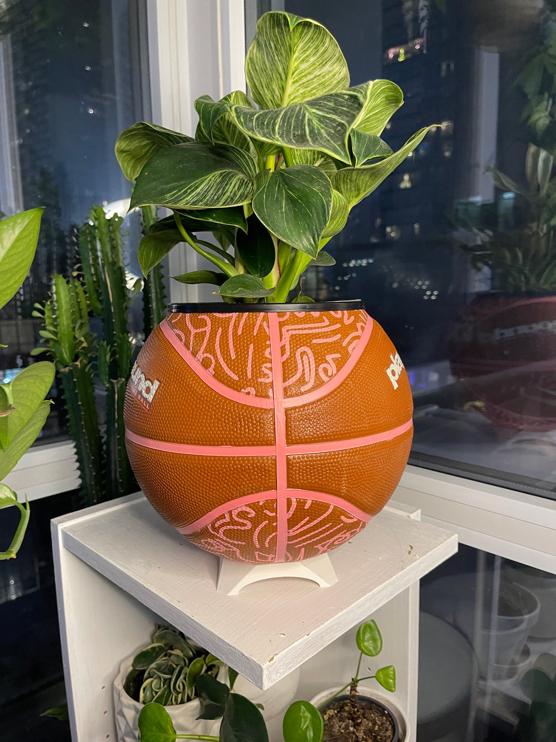 Nike Large Basketball Planter (Pink & Brown)