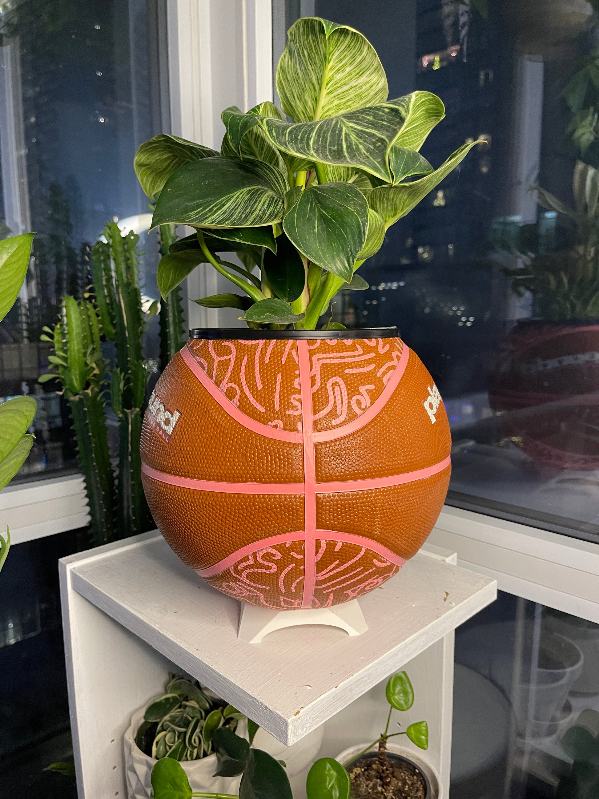 Nike Large Basketball Planter (Pink & Brown)