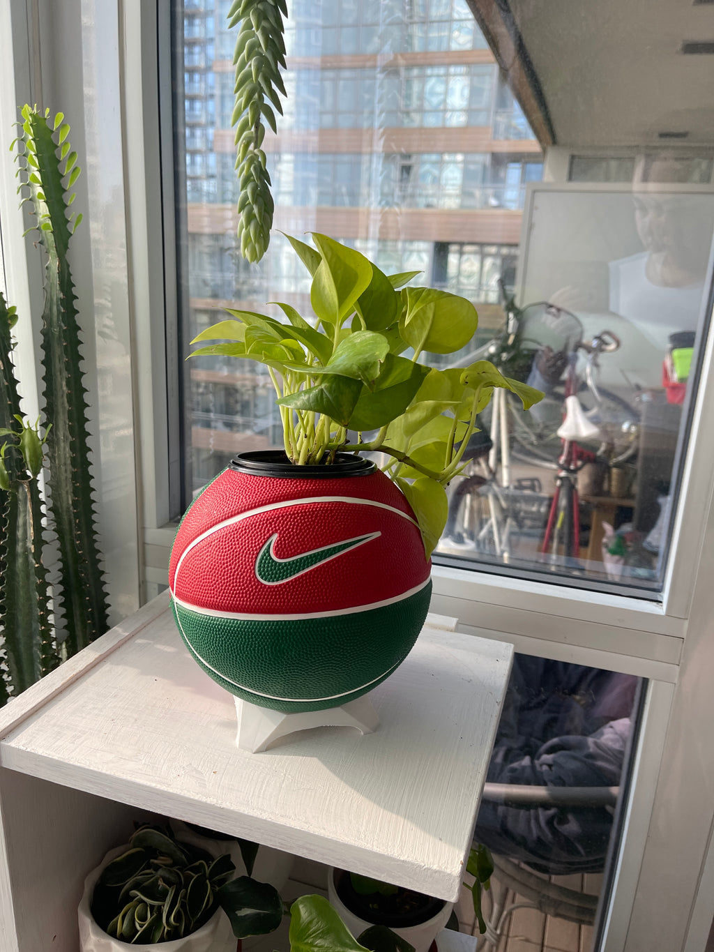 Nike Mini Basketball Planter (Christmas)