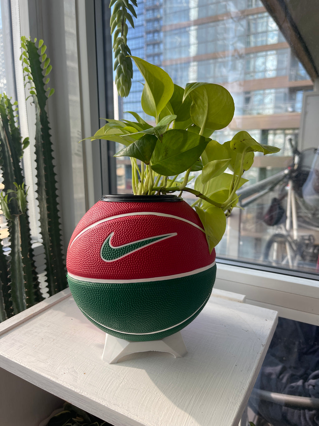 Nike Mini Basketball Planter (Christmas)