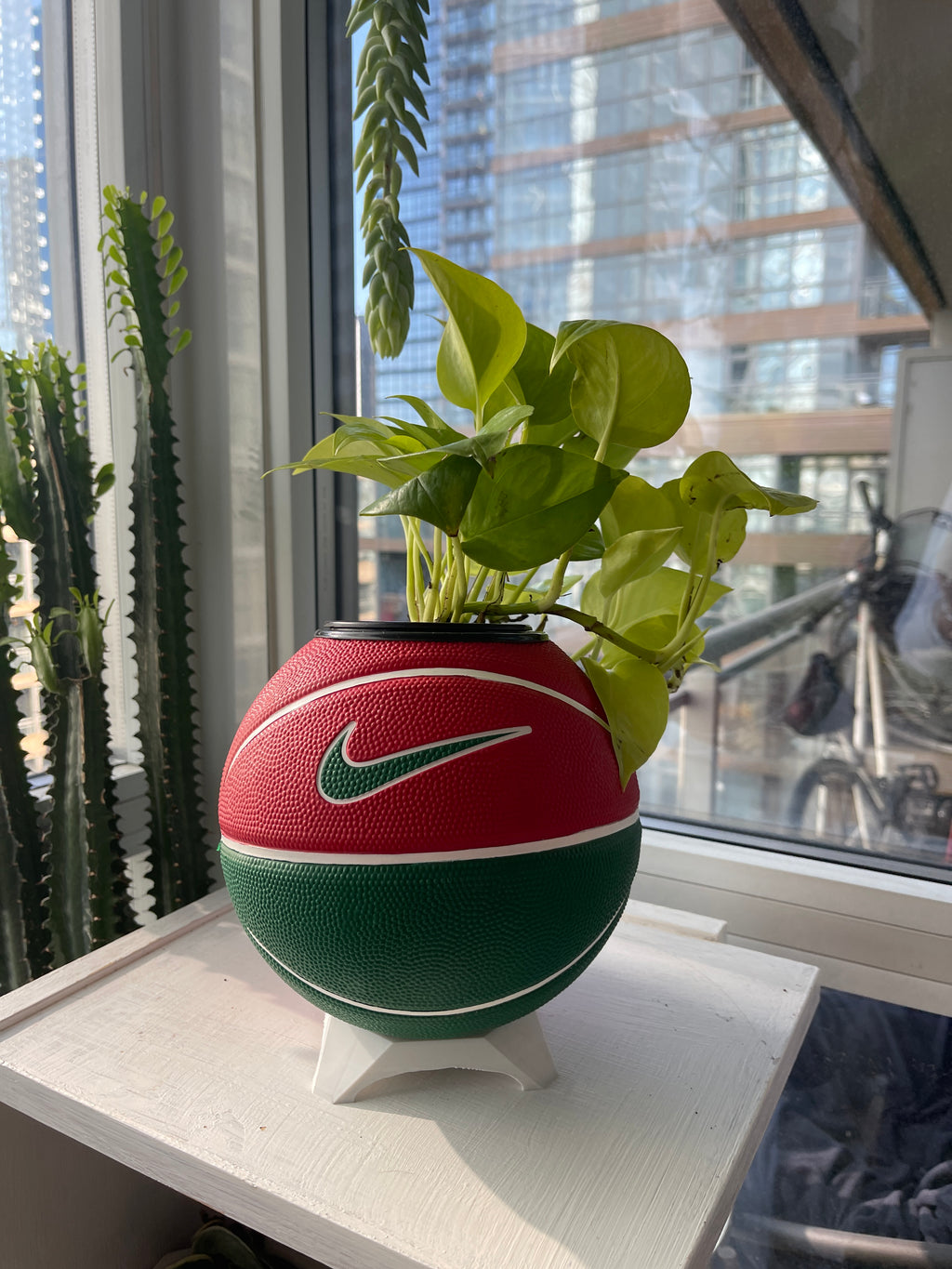 Nike Mini Basketball Planter (Christmas)