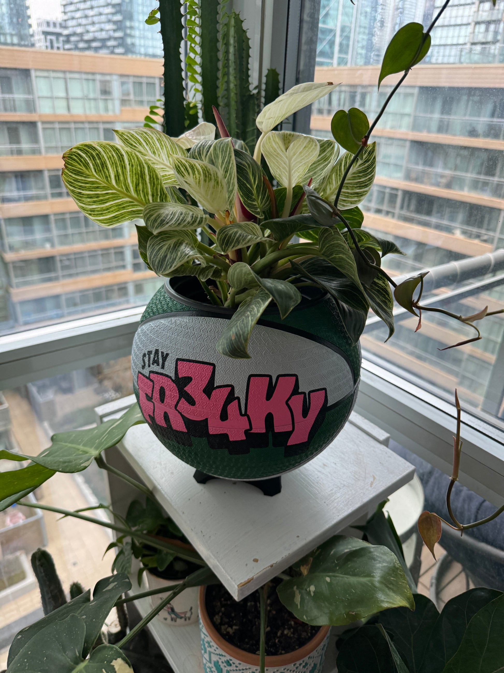 Nike Large Basketball Planter (Freaky Green)