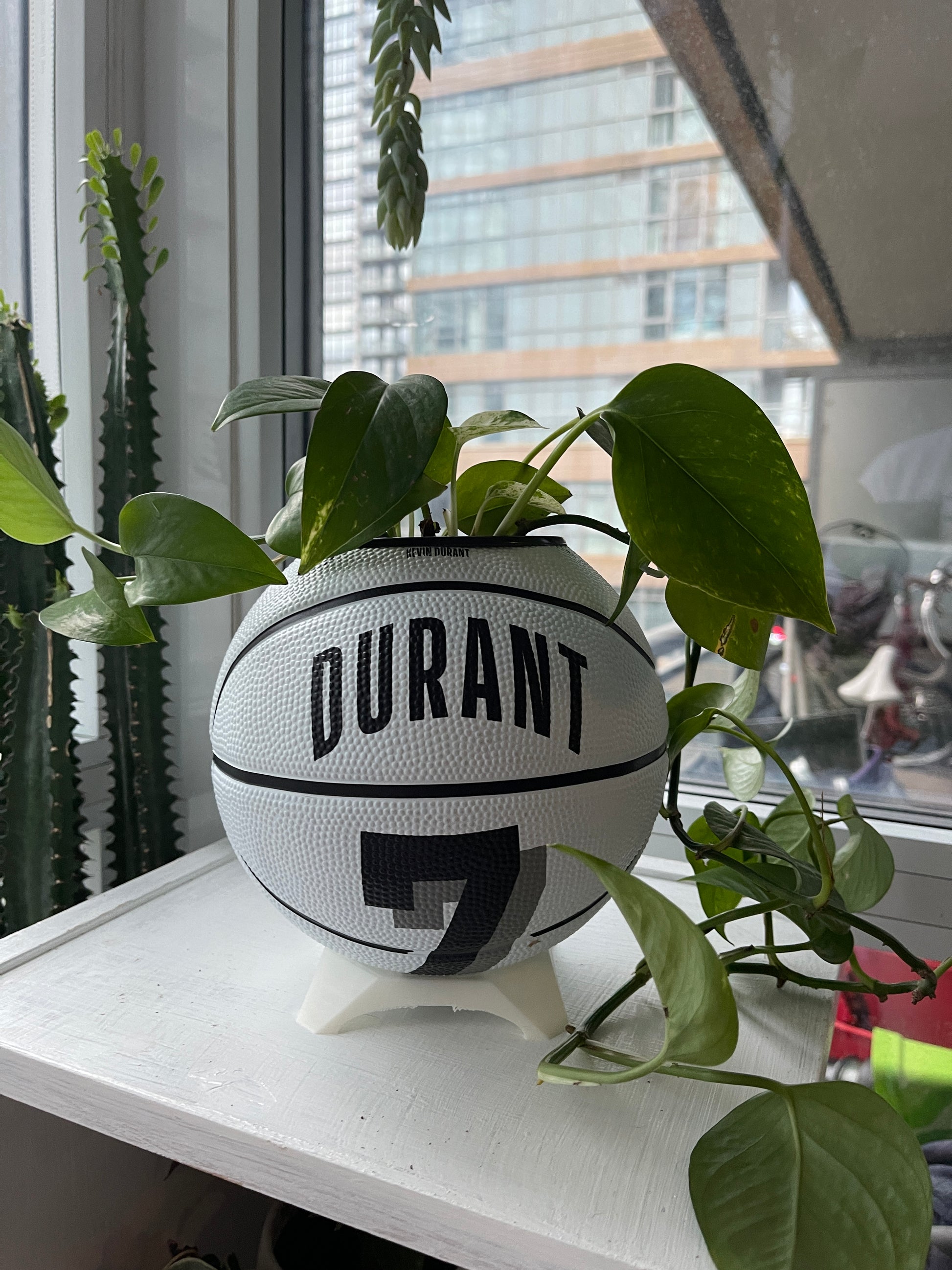 Mini Basketball Planter (Kevin Durant)