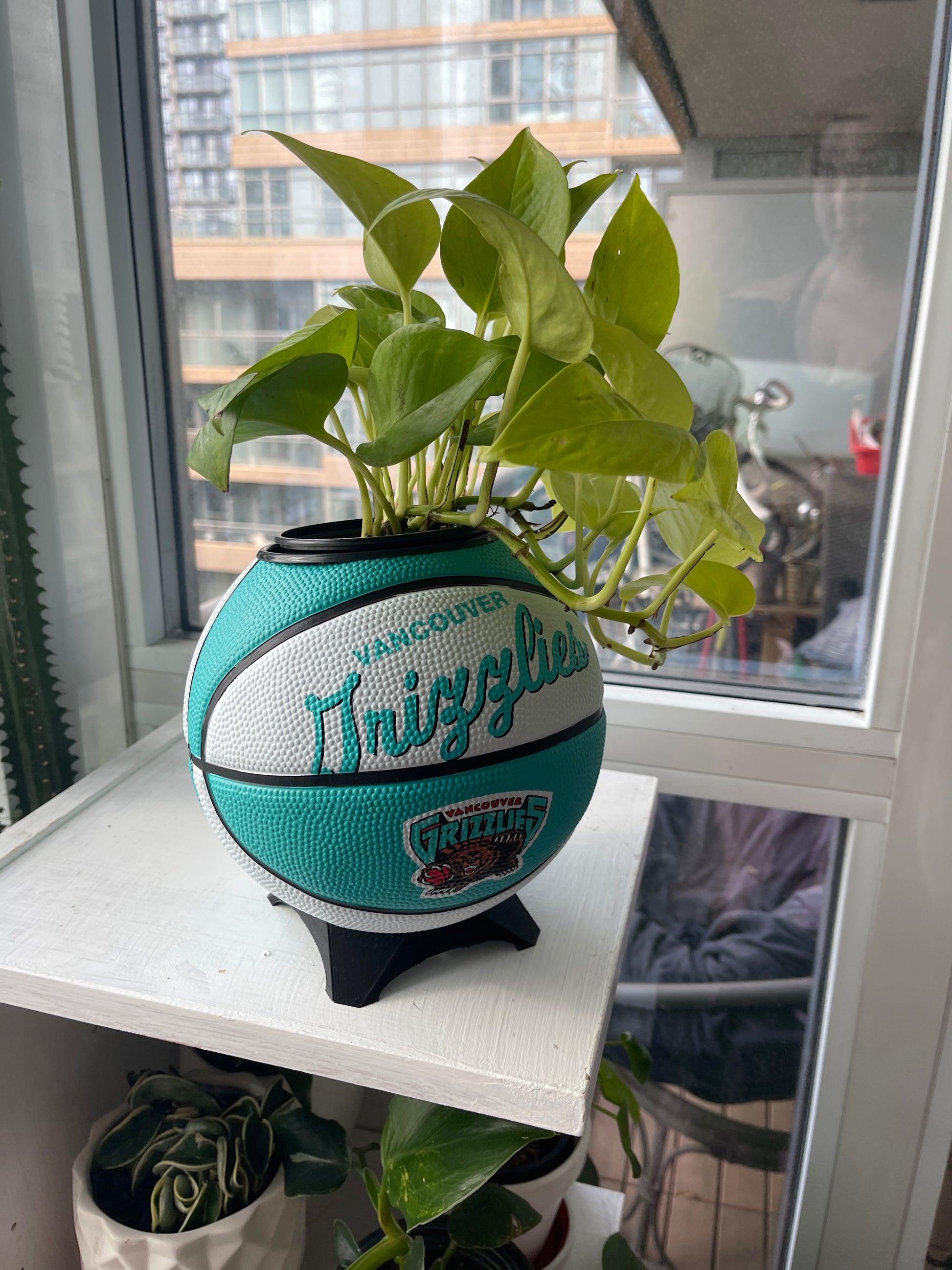 Mini Basketball Planter (Vancouver Grizzlies)