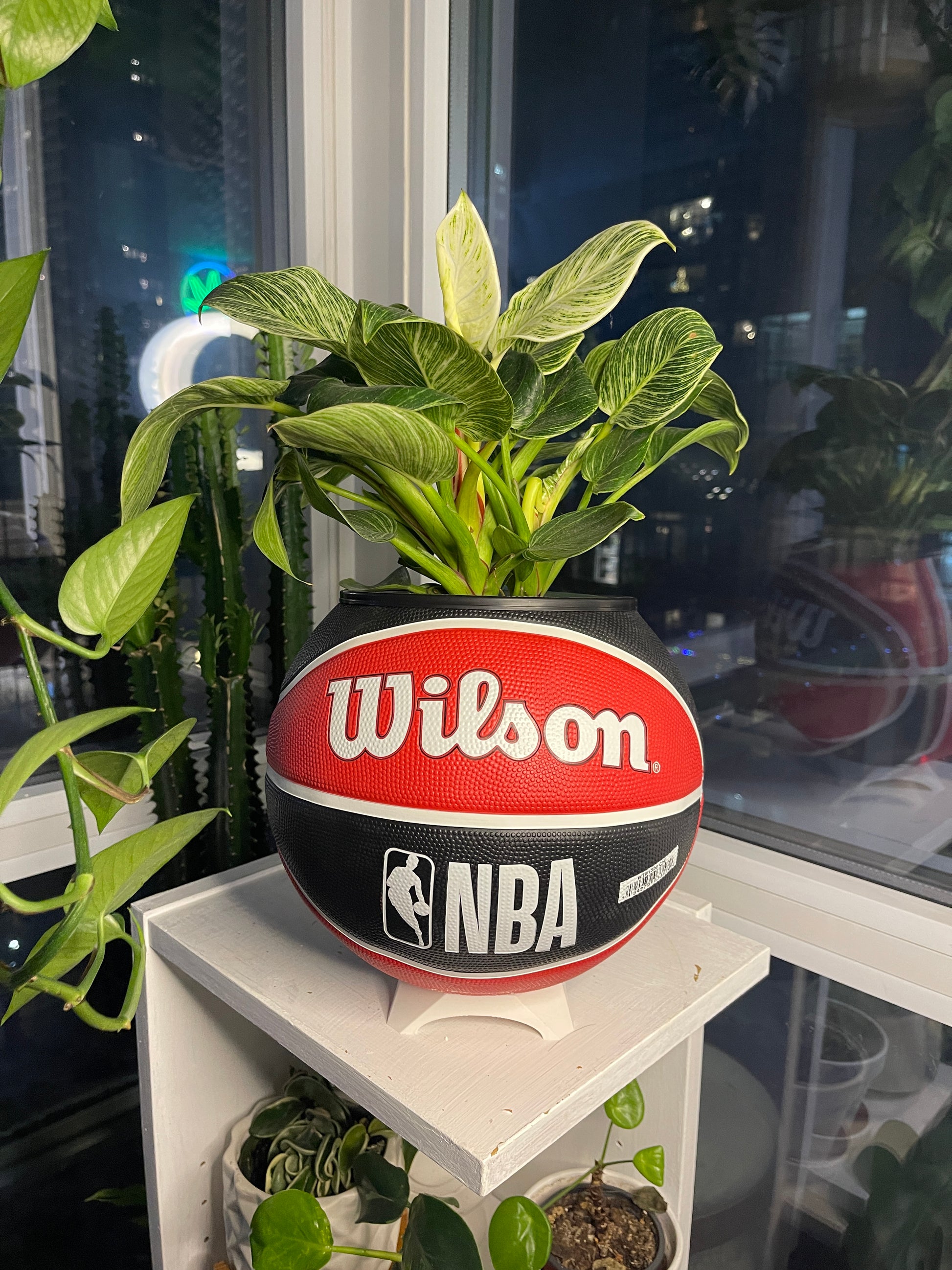 Large Basketball Planter (Chicago Bulls)