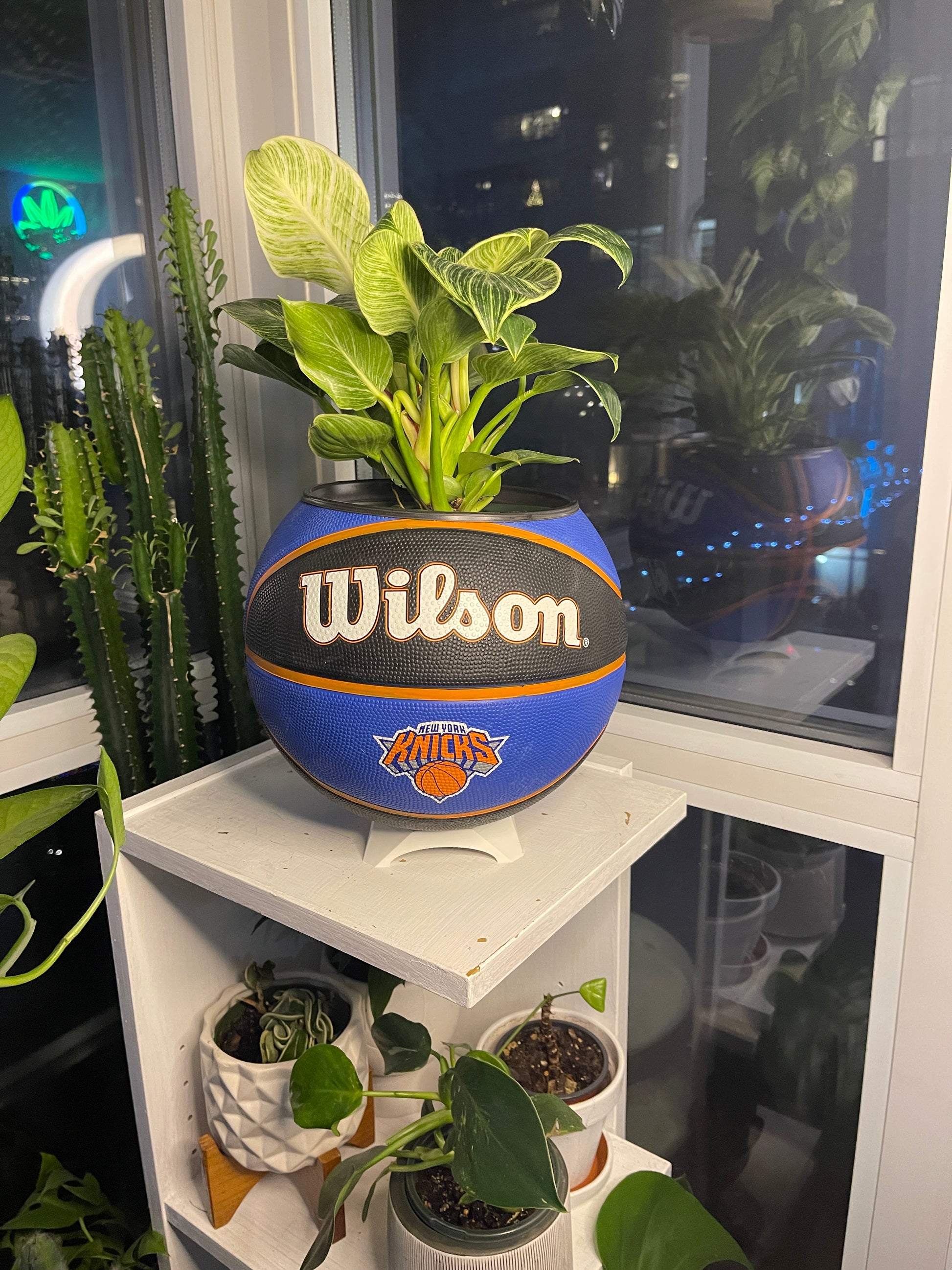 Large Basketball Planter (New York Knicks Original)
