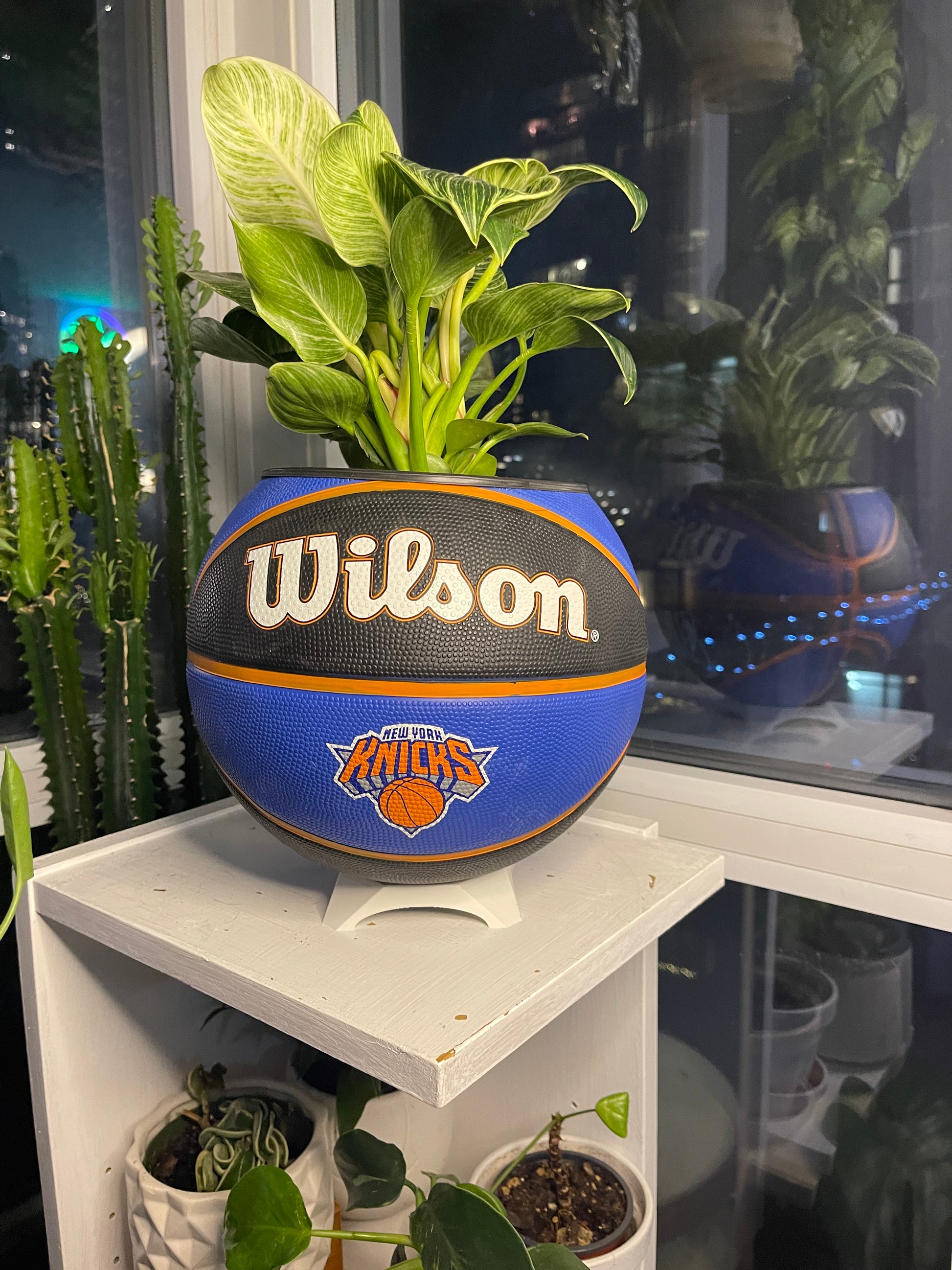 Large Basketball Planter (New York Knicks Original)