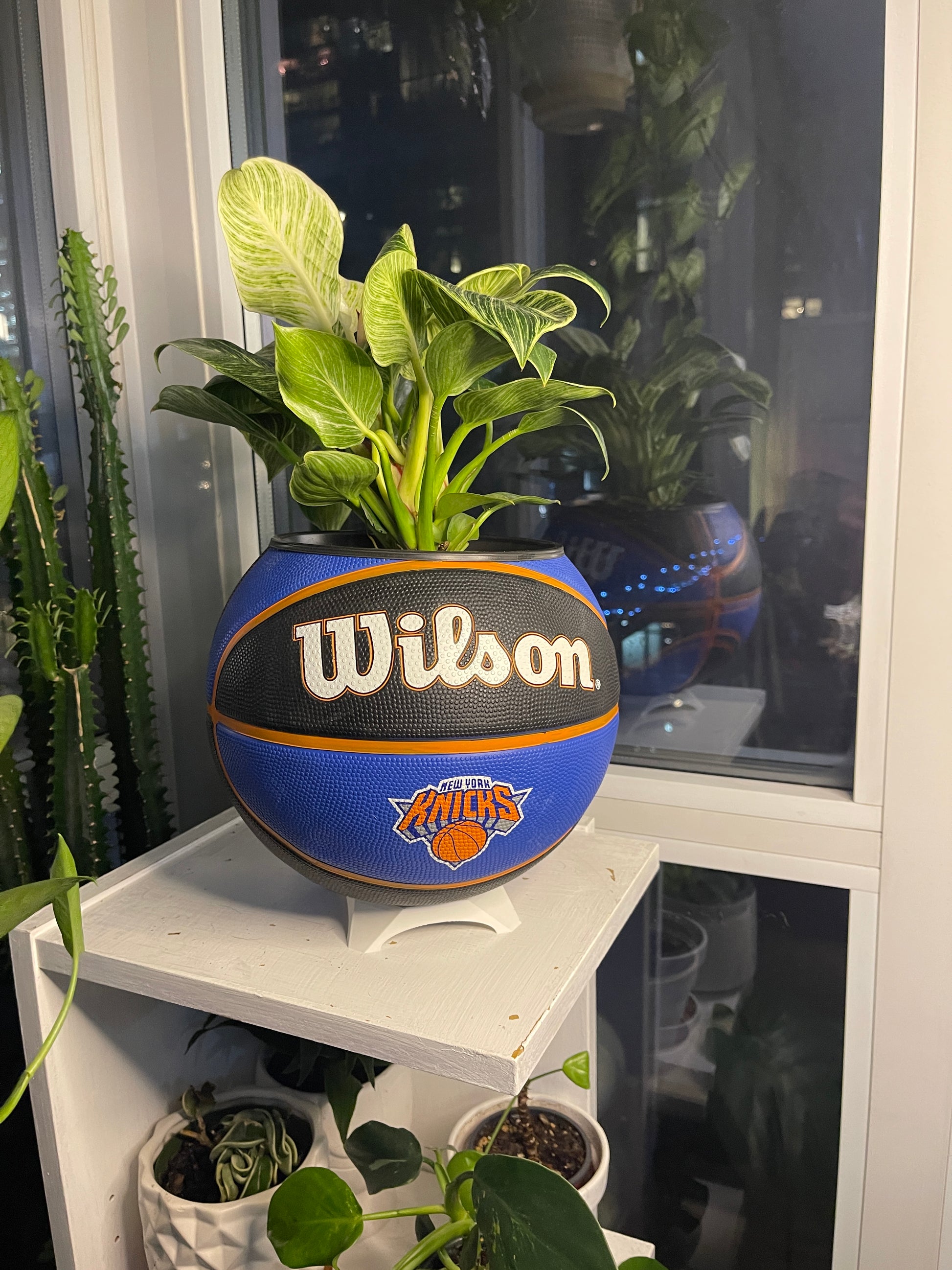 Large Basketball Planter (New York Knicks Original)