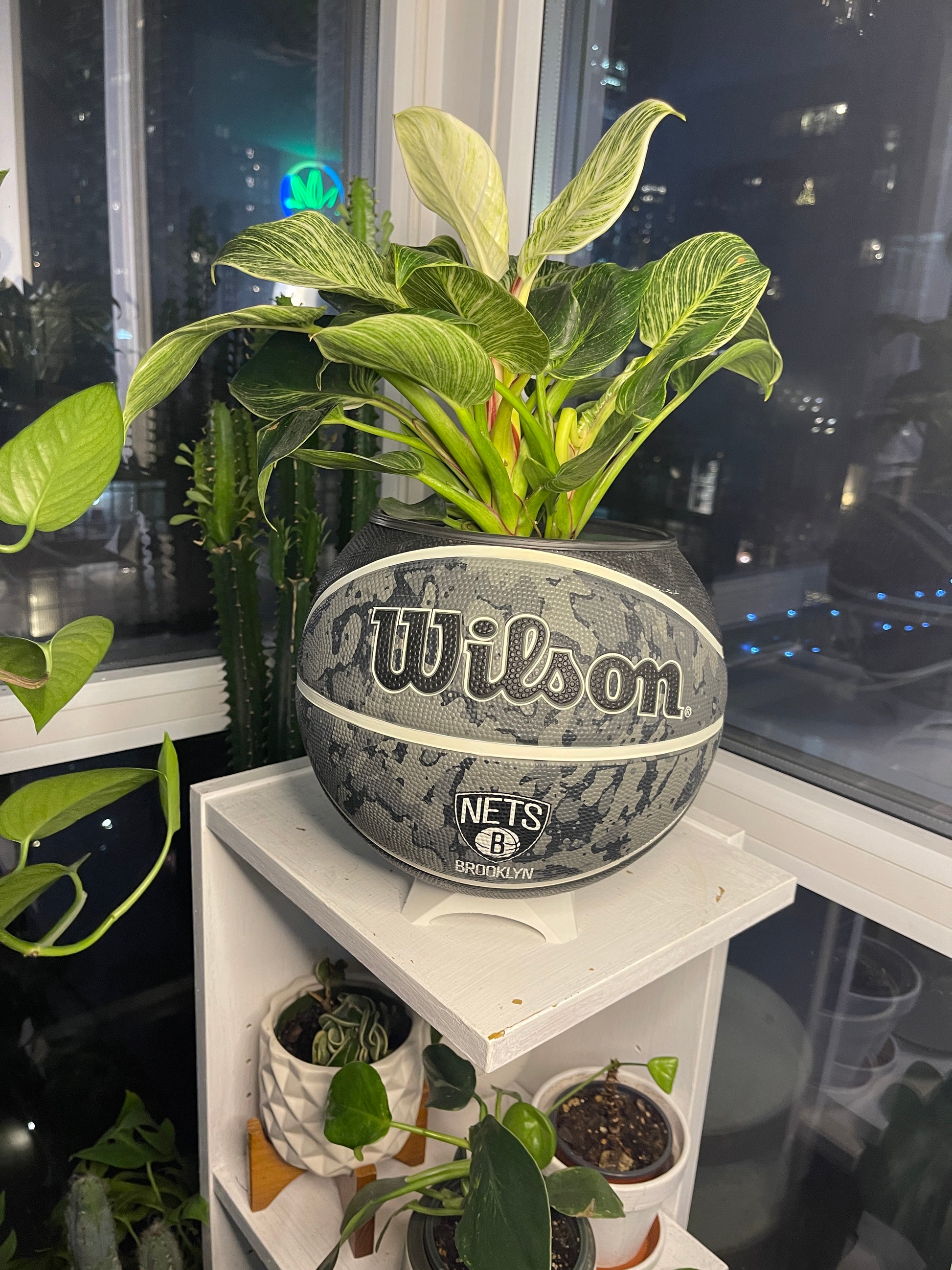 Large Basketball Planter (Brooklyn Nets - Tie Dye)