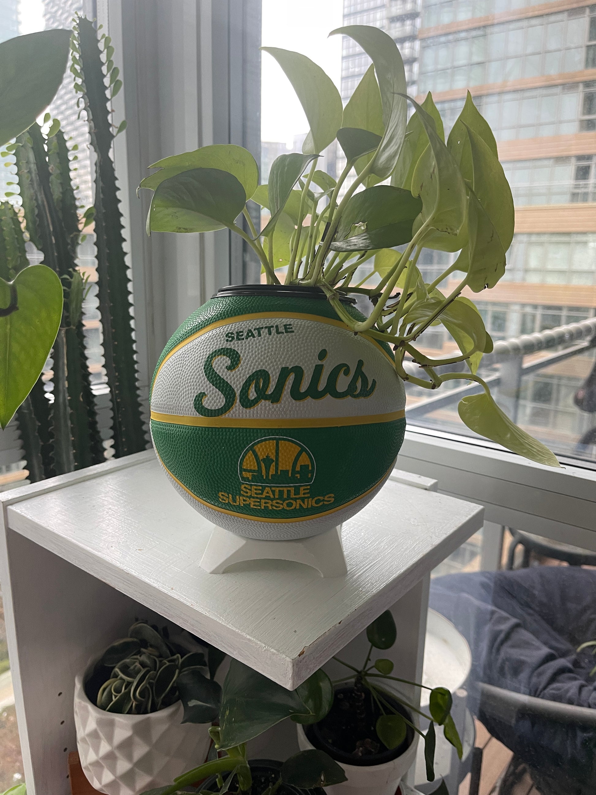 Mini Basketball Planter (Seattle Sonics)