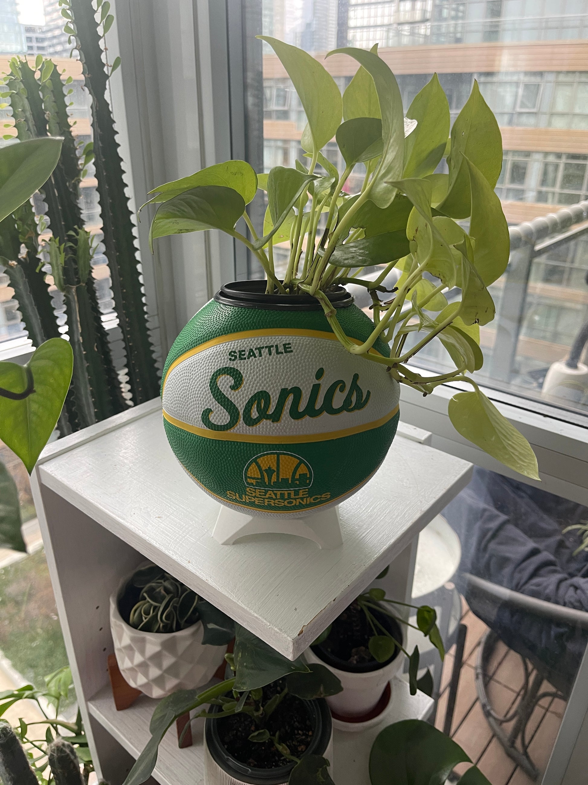 Mini Basketball Planter (Seattle Sonics)