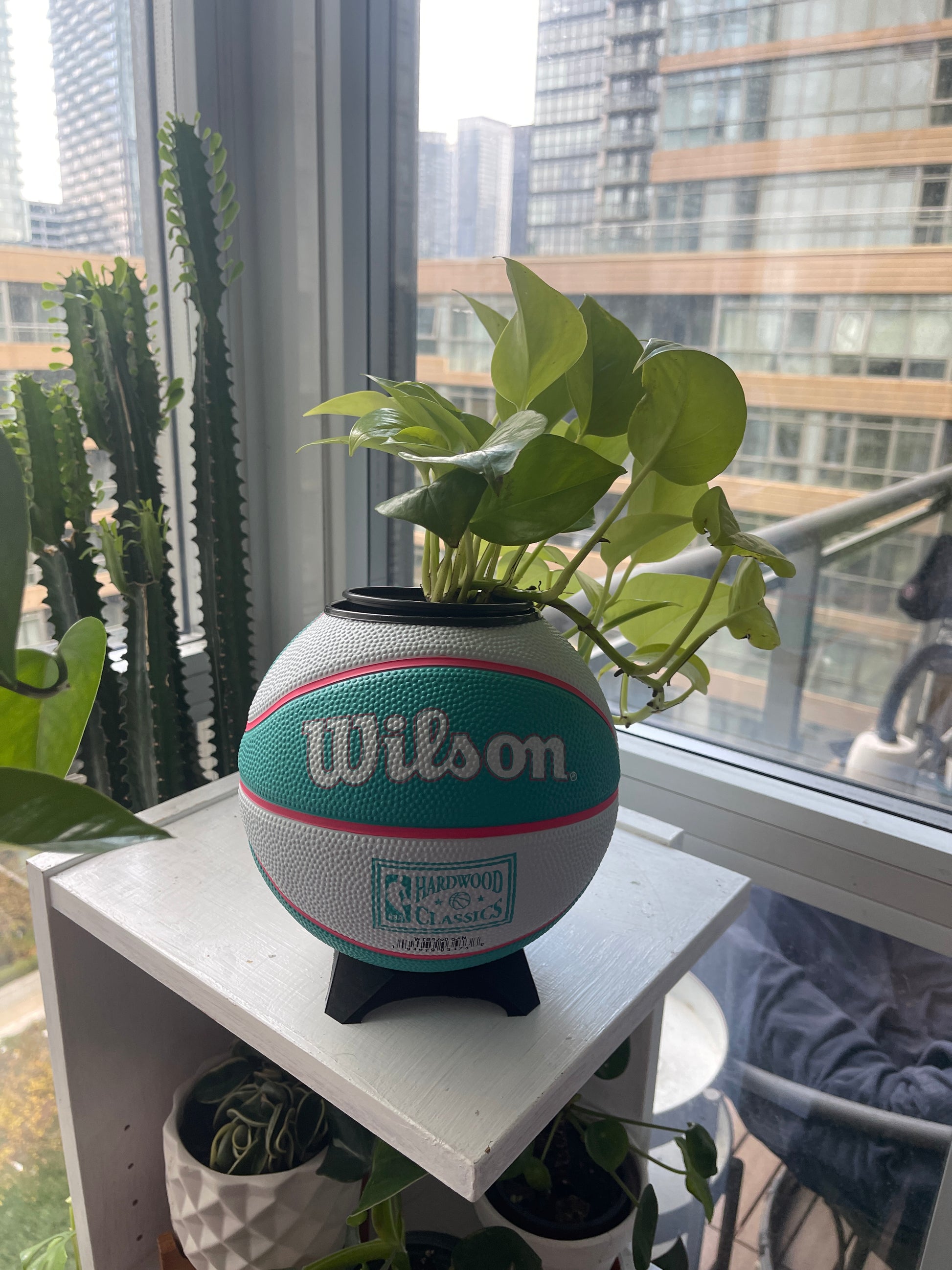 Mini Basketball Planter (San Antonio Spurs)