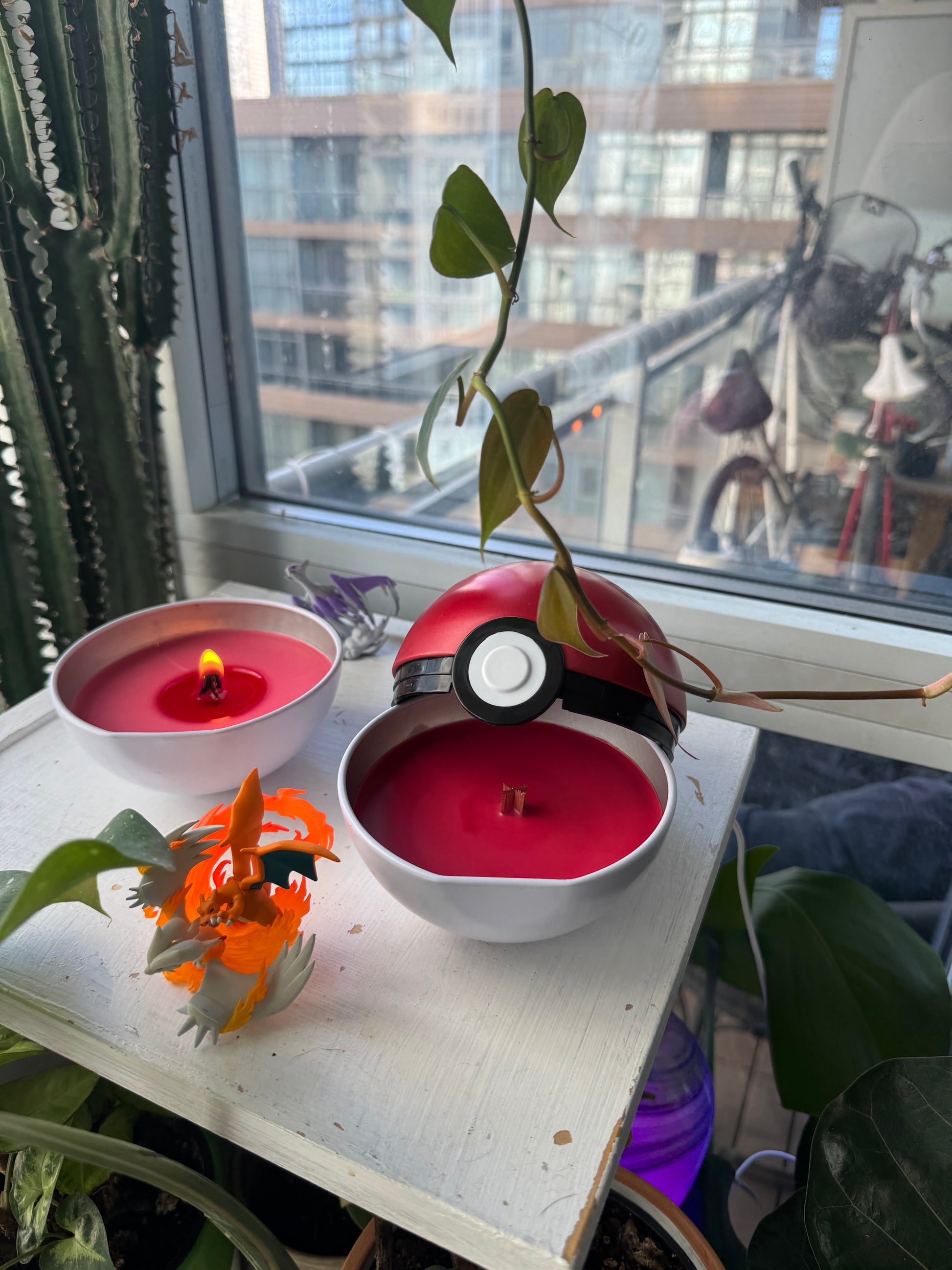 Poke Ball Candle (Pokemon)