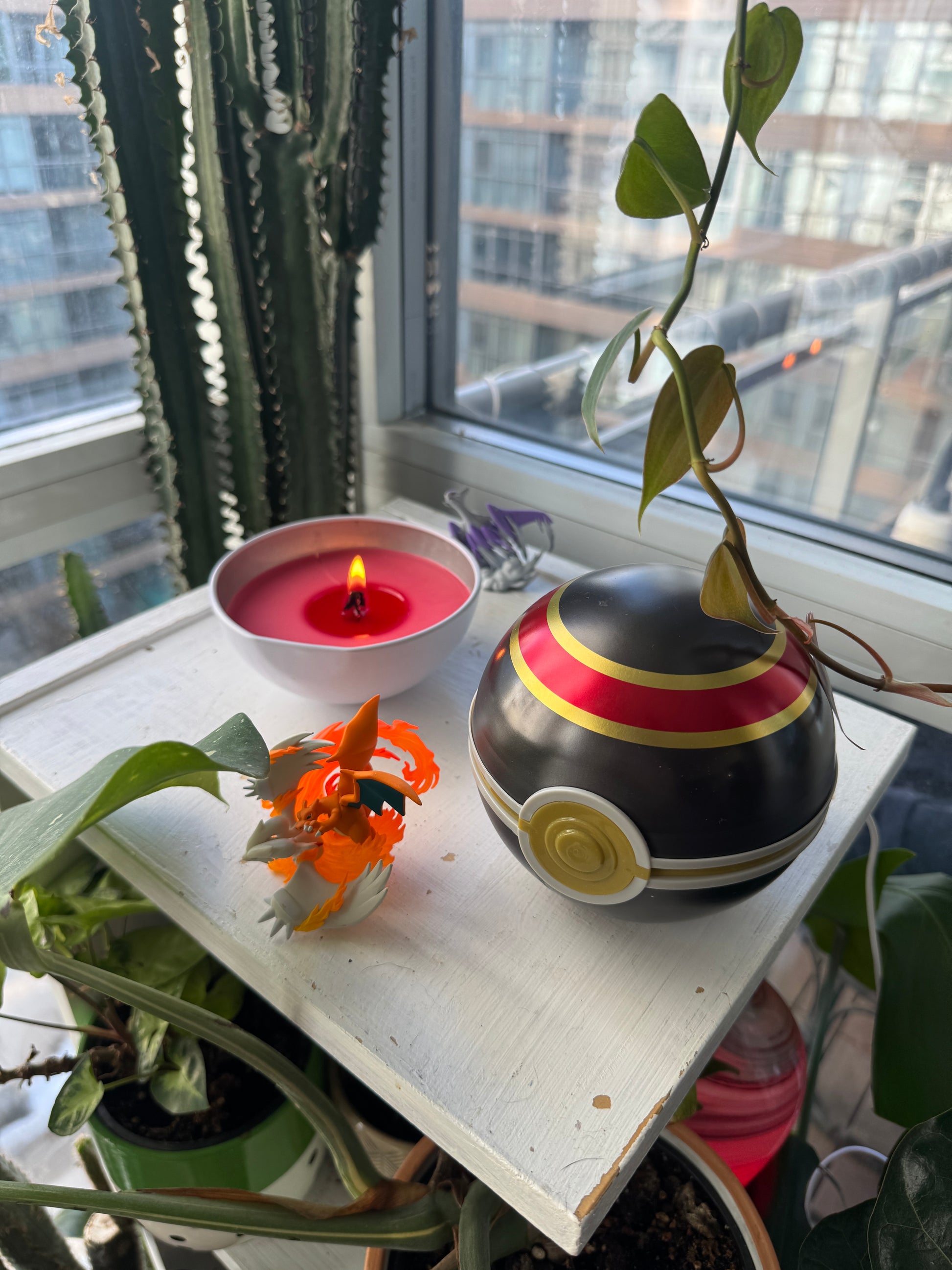 Luxury Ball Candle (Pokemon)