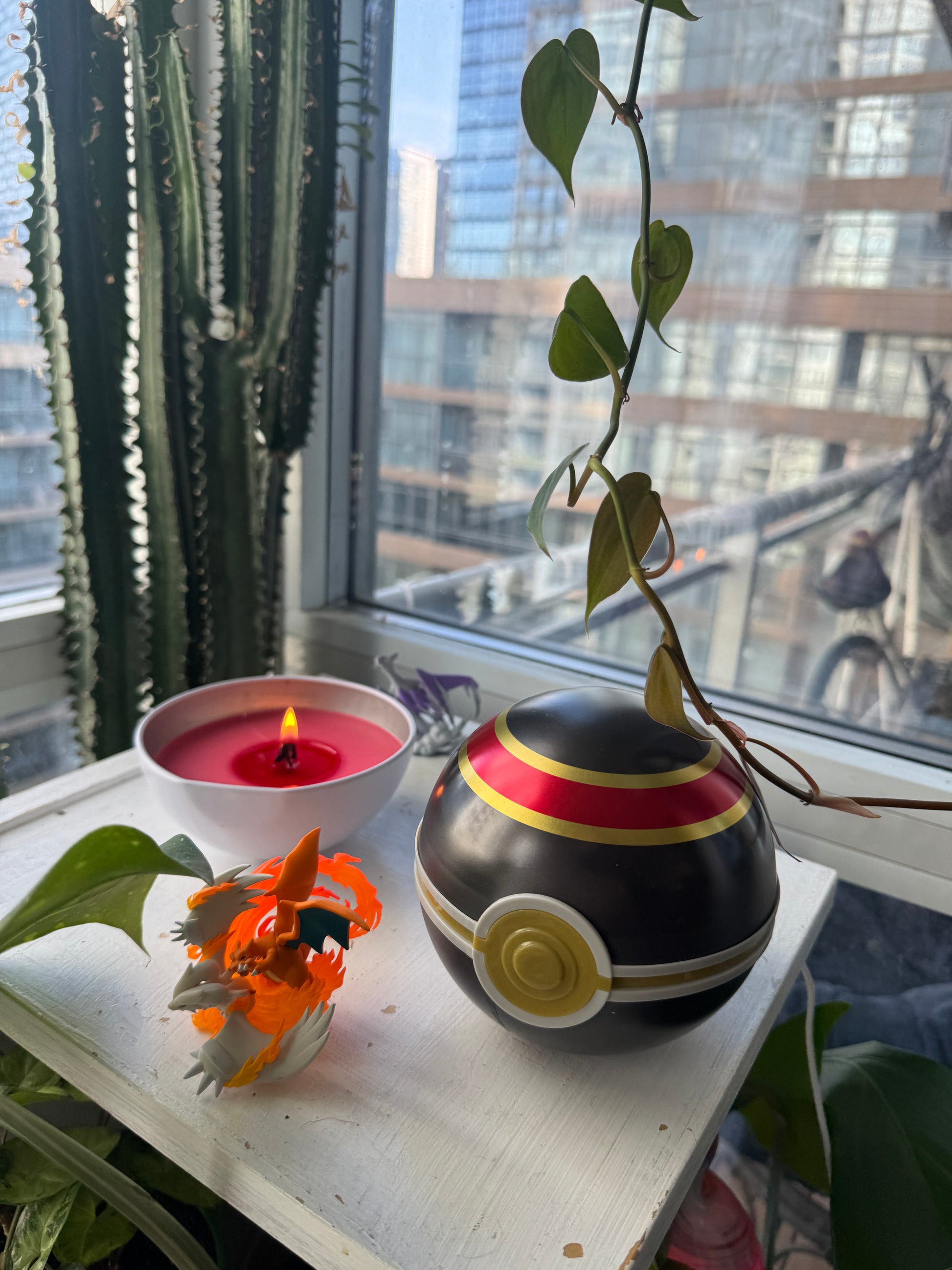 Luxury Ball Candle (Pokemon)
