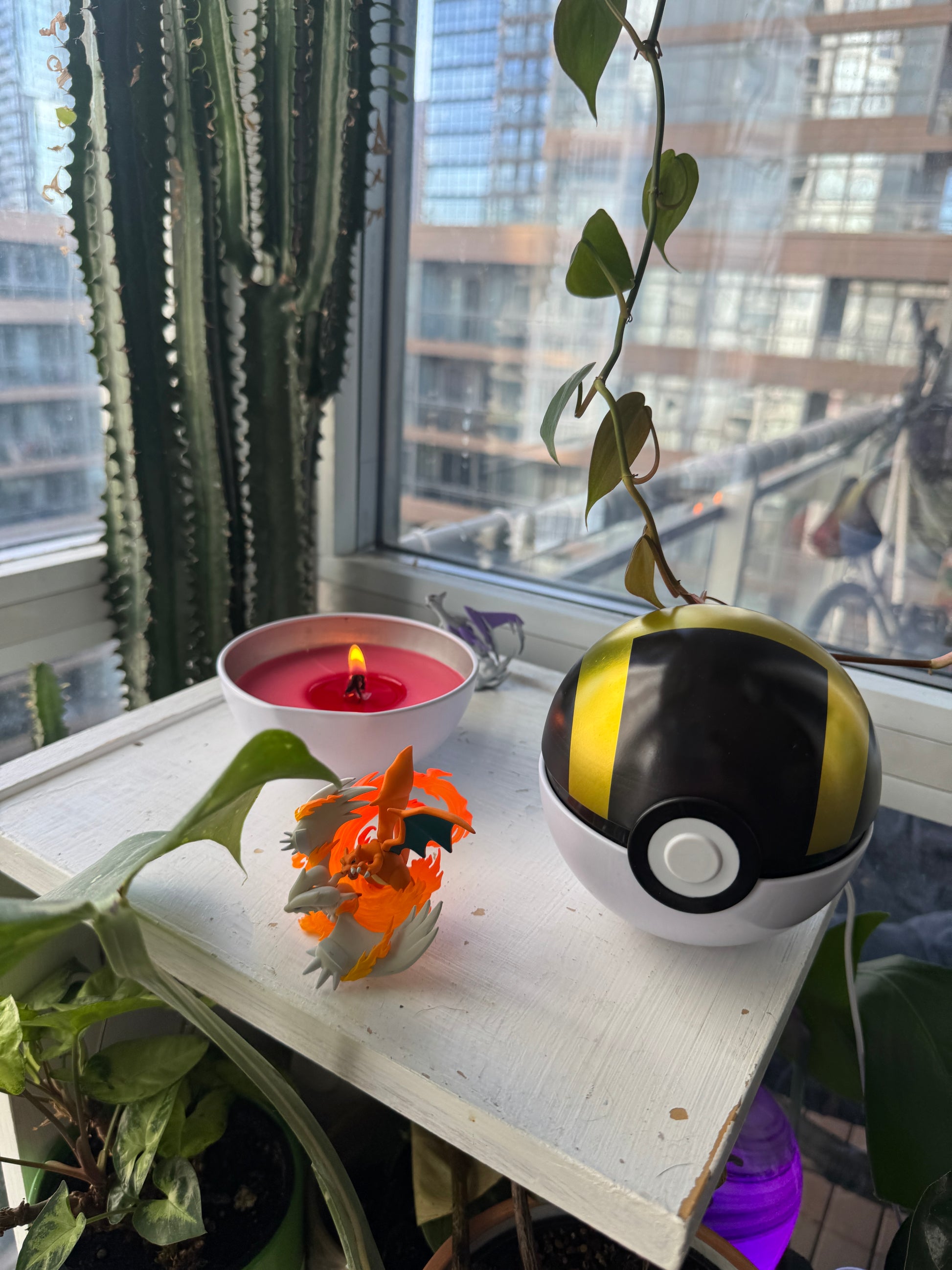 Ultra Ball Candle (Pokemon)
