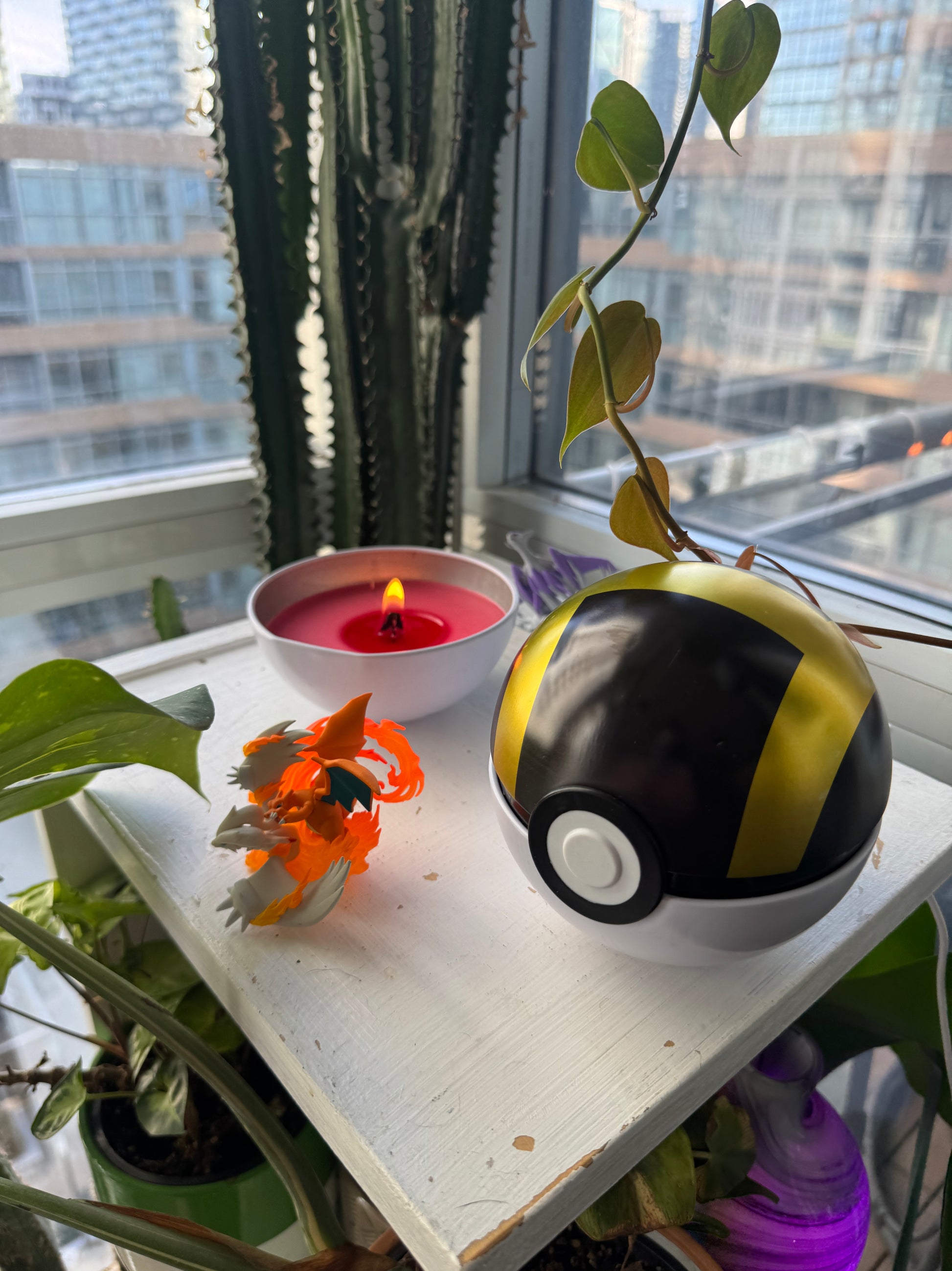 Ultra Ball Candle (Pokemon)