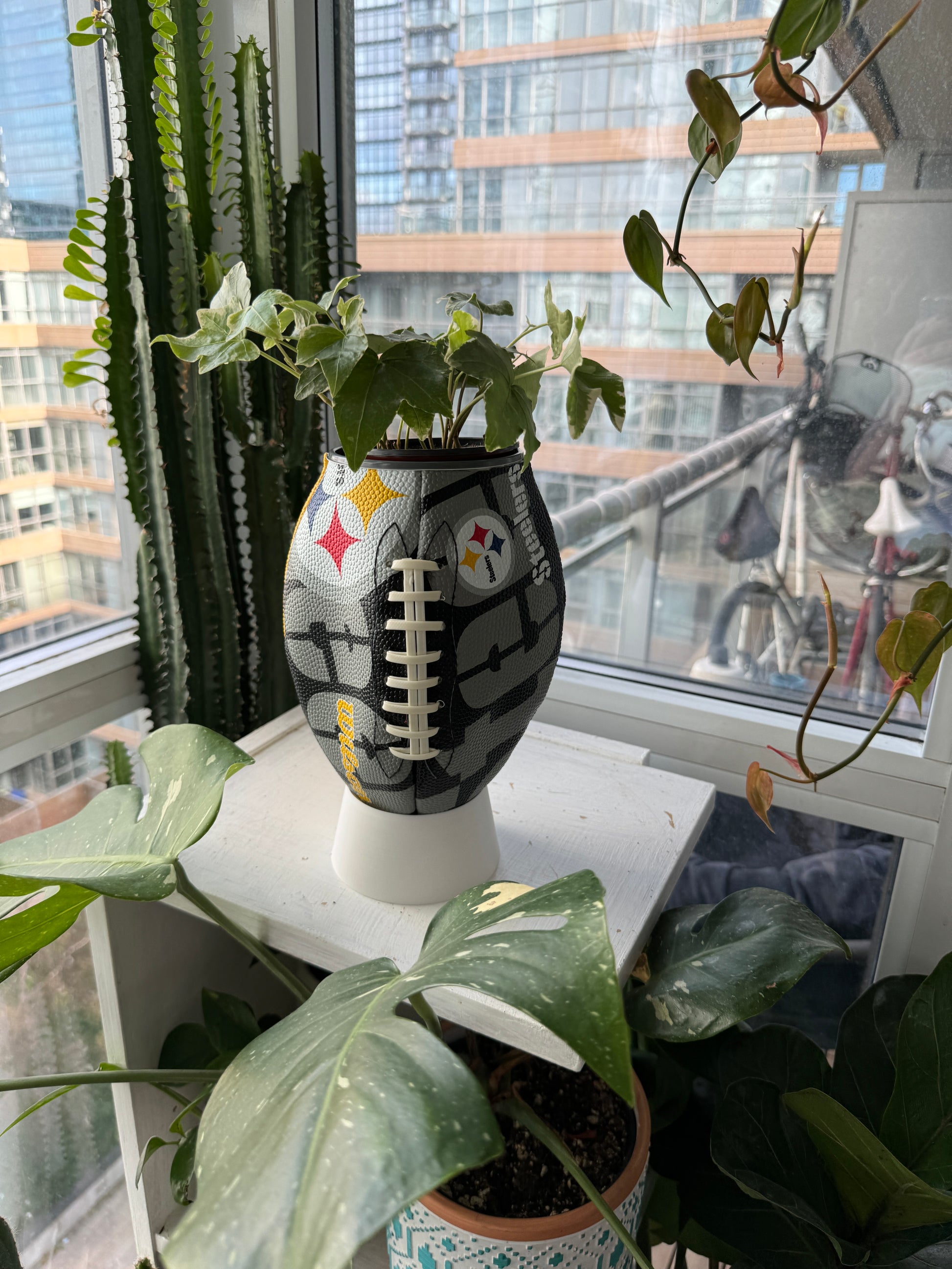 Large Football Planter (Pittsburg Steelers)
