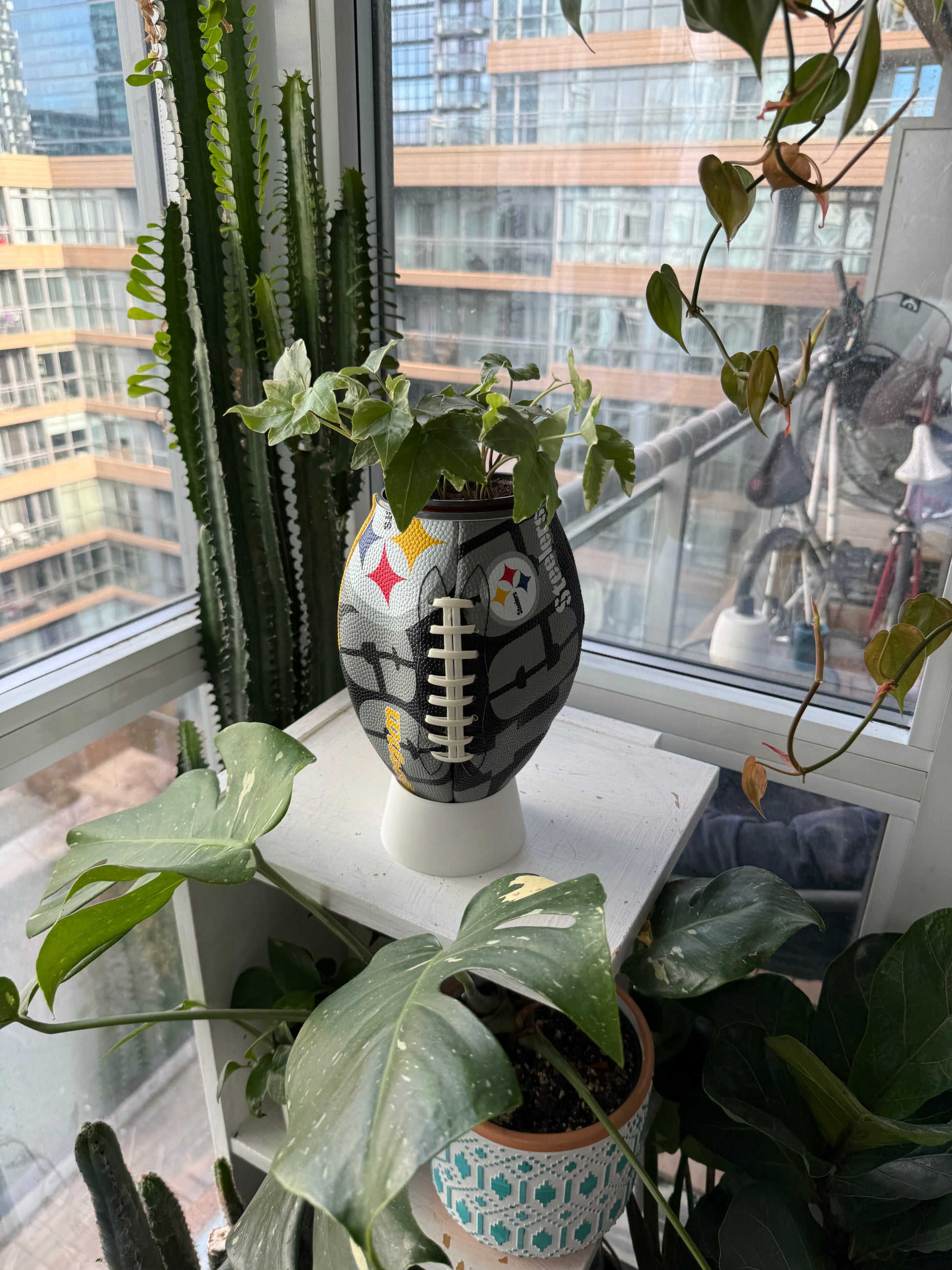 Large Football Planter (Pittsburg Steelers)