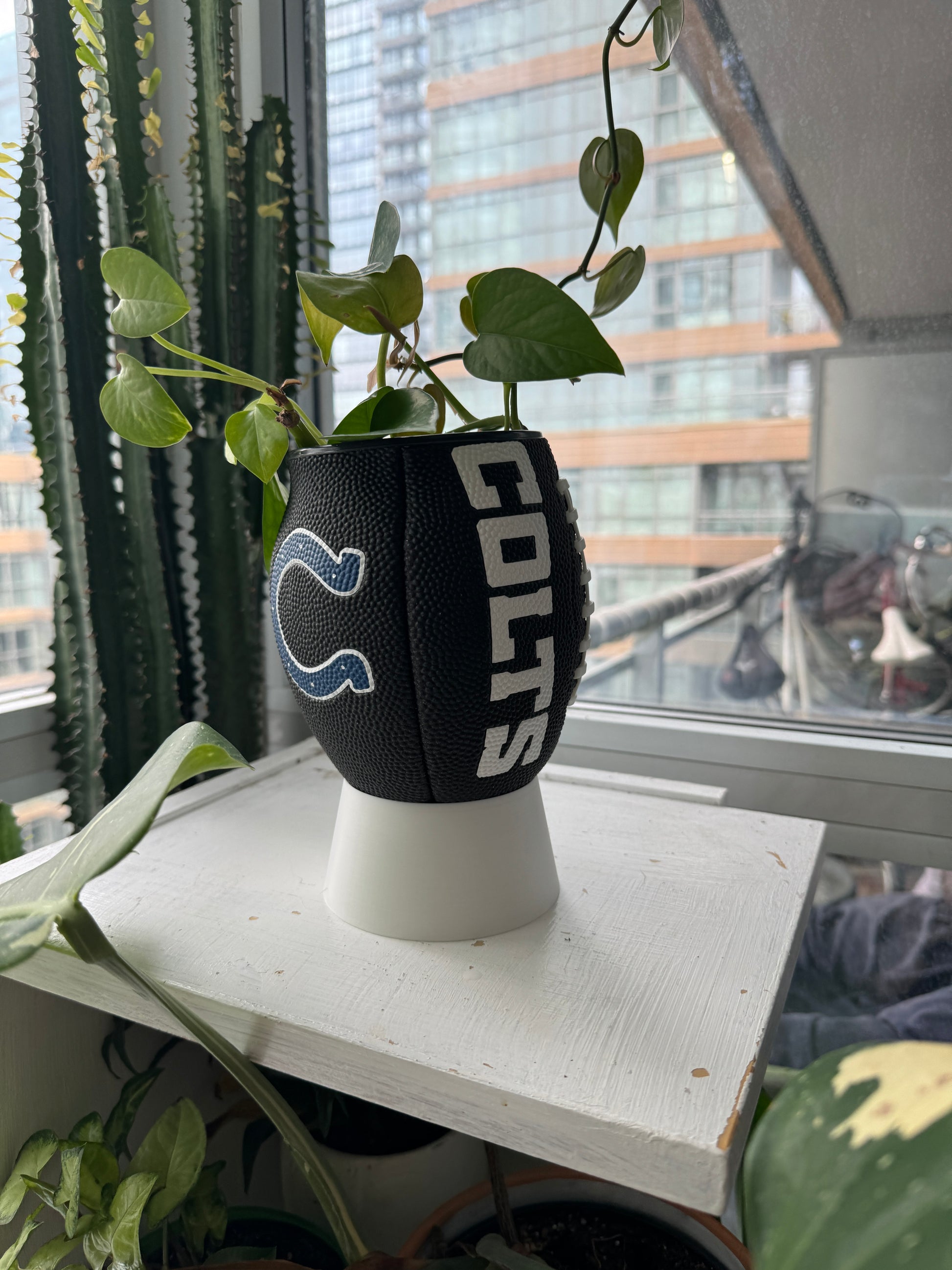 Mini Football Planter (Indianapolis Colts)