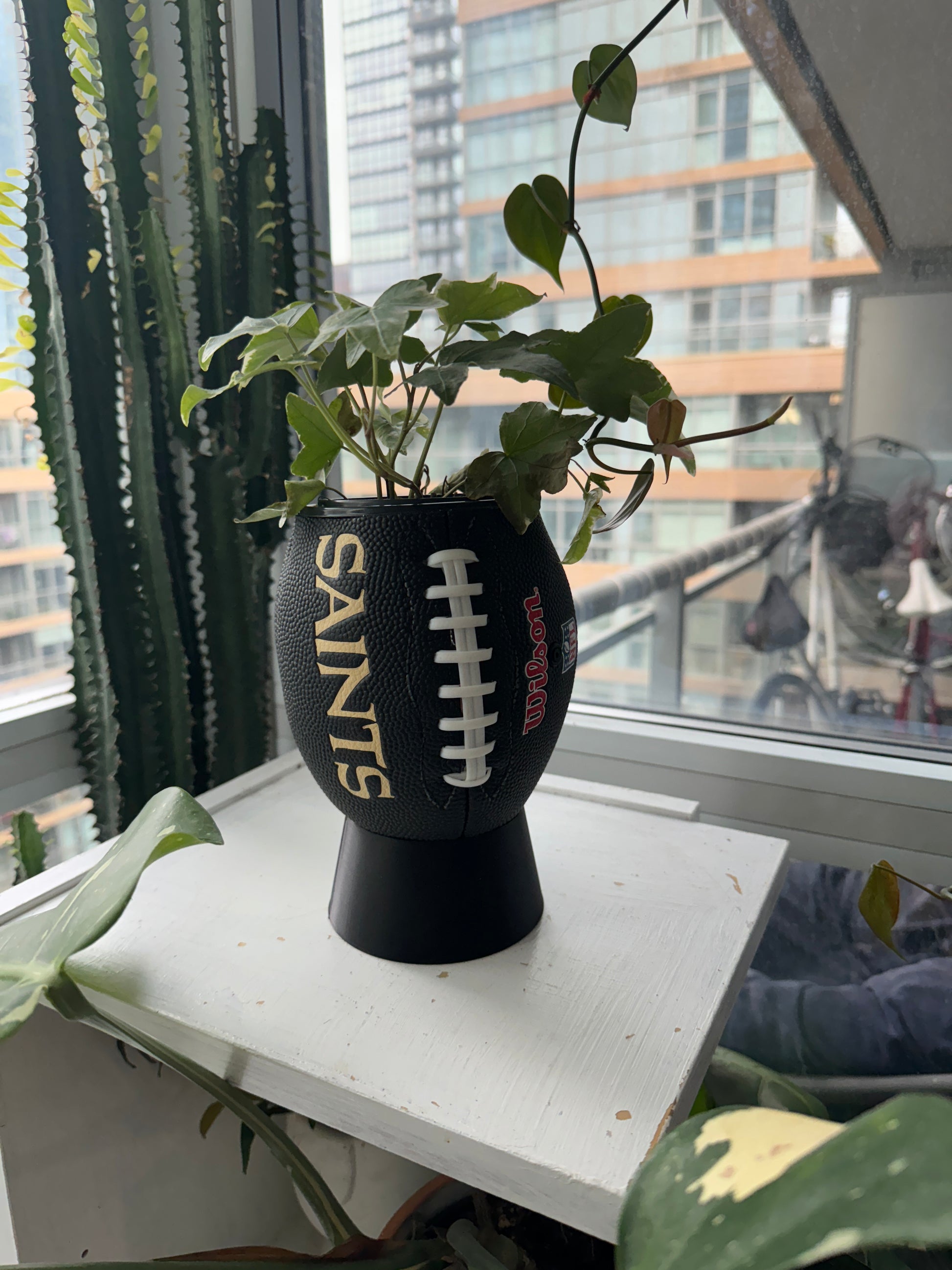 Mini Football Planter (New Orleans Saints)