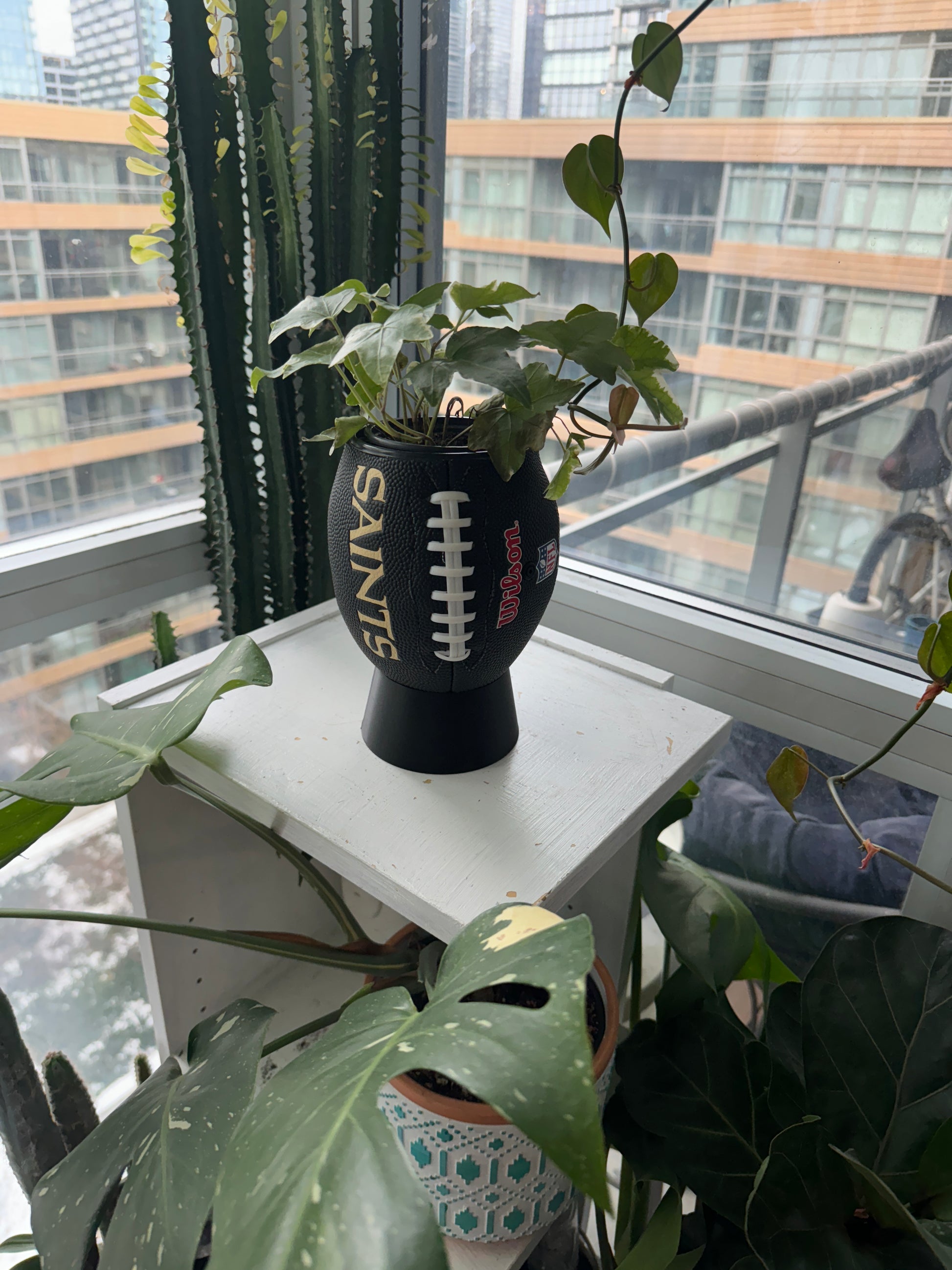 Mini Football Planter (New Orleans Saints)